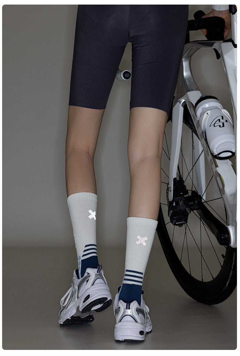Women’s Summer Cycling Socks – Mid-Calf Reflective Sports Compression Socks with Towel Sole, Breathable & Sweat-Wicking