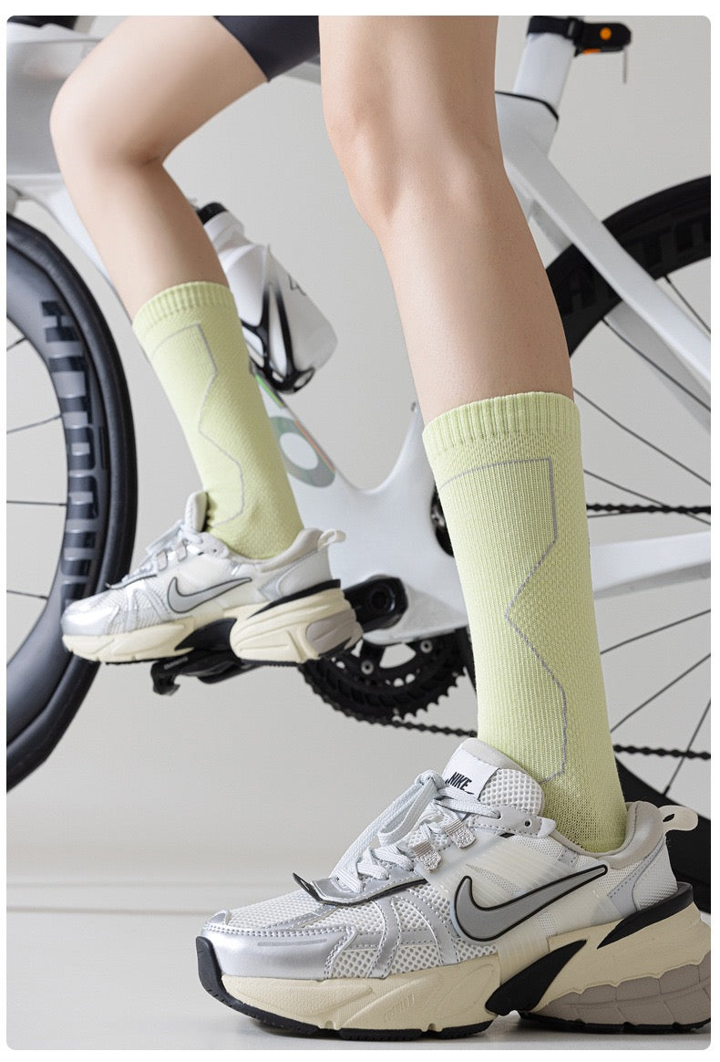 Women’s Summer Cycling Socks – Mid-Calf Reflective Sports Compression Socks with Towel Sole, Breathable & Sweat-Wicking