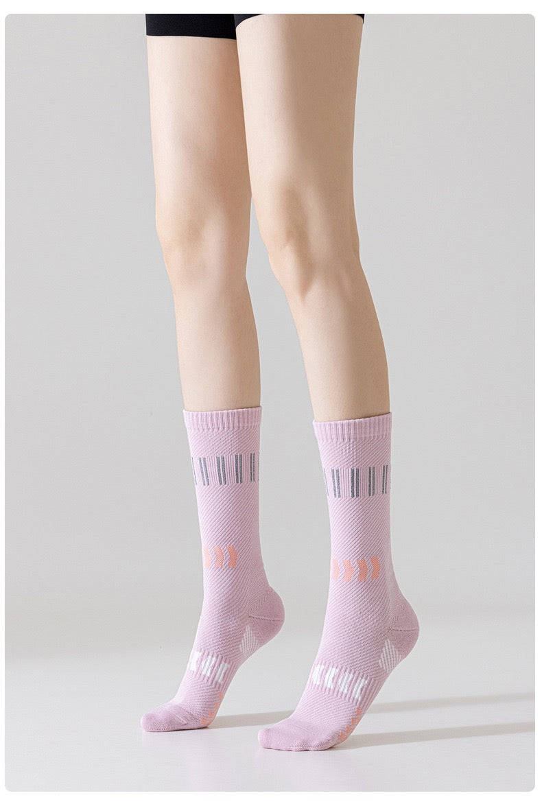 Women’s Summer Cycling Socks – Mid-Calf Reflective Sports Compression Socks with Towel Sole, Breathable & Sweat-Wicking