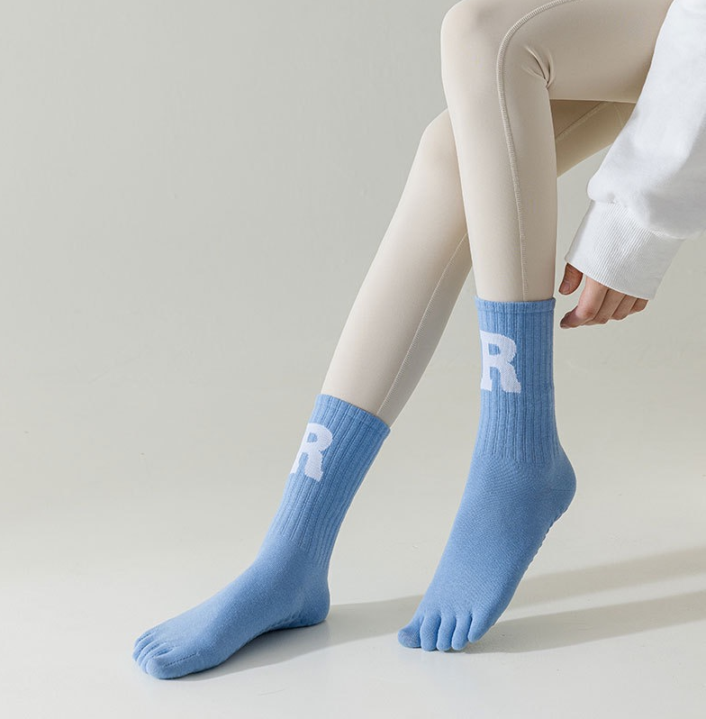 Women’s Yoga Toe Socks – Five-Finger Anti-Slip Mid-Calf Socks for Pilates