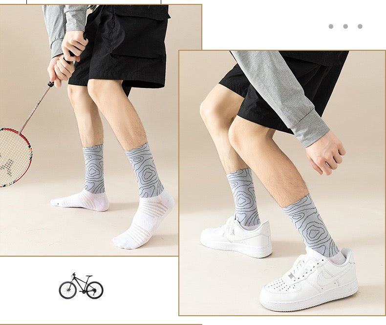 Professional Cycling Socks – Mid-Calf Reflective Sports Socks for Men & Women, Breathable & Quick-Dry