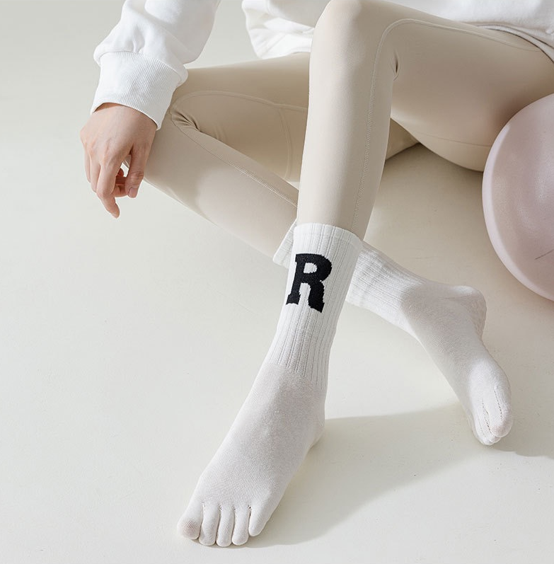 Women’s Yoga Toe Socks – Five-Finger Anti-Slip Mid-Calf Socks for Pilates