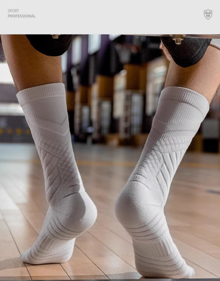 Men’s Basketball Socks – Cushioned Towel Sole, Breathable & Anti-Odor Sports Socks for Teen Athletes