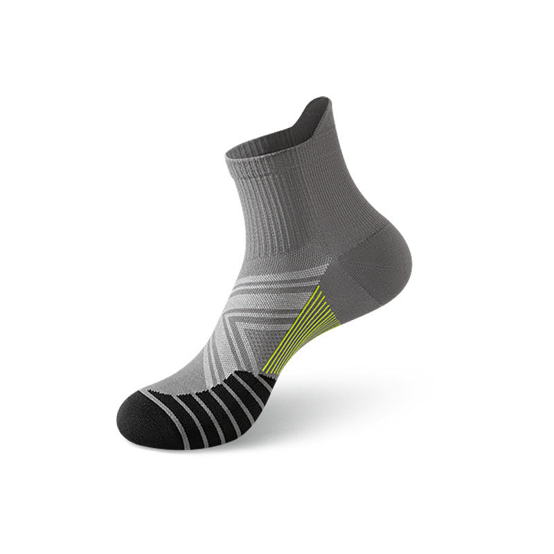 Men’s Quick-Dry Running Socks – Lightweight Breathable Mid-Calf Sports Socks for Marathon & Summer Training