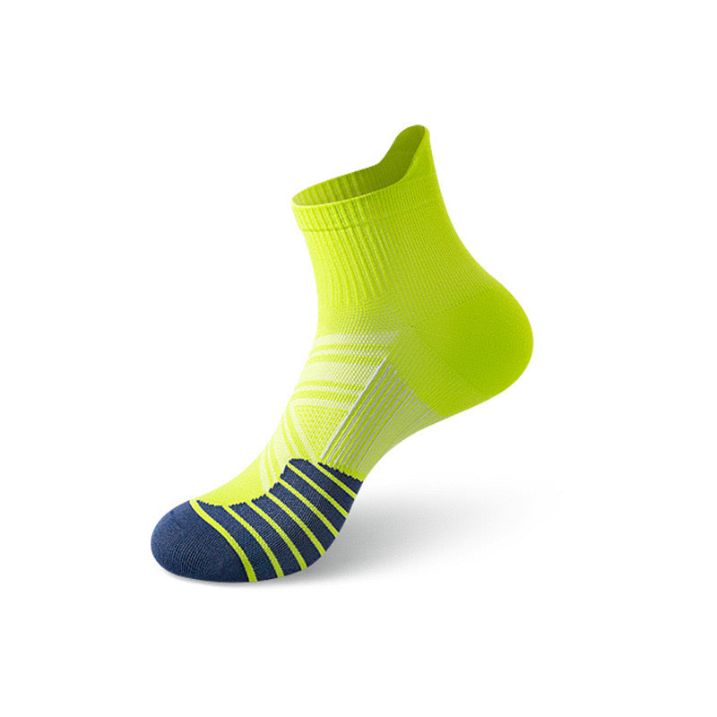 Men’s Quick-Dry Running Socks – Lightweight Breathable Mid-Calf Sports Socks for Marathon & Summer Training